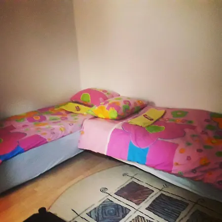 Kutak- Stan Na Dan * Paraćin