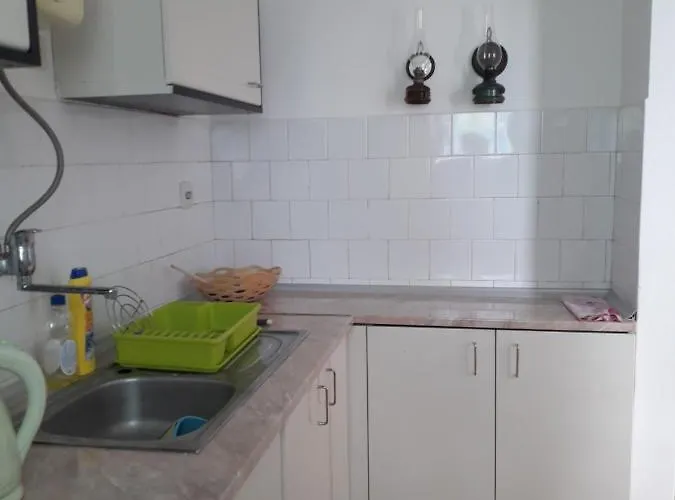 Kutak- Stan Na Dan * Paraćin